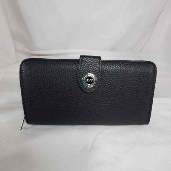 Stone New York Handbags - Stone New York Black Pebbled Leather Wallet W/ Snap Closure & Zipper Compartment